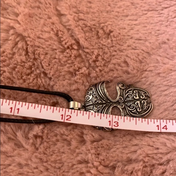 Mask Necklace - Picture 9 of 10